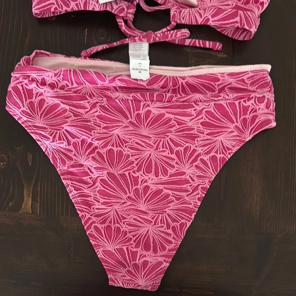Cupshe Pink Triangle Bikini with Floral Design - Picture 6 of 6